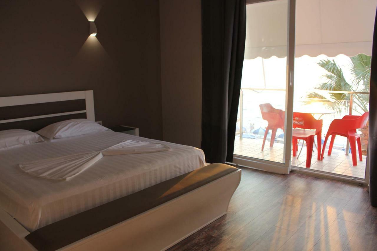 Palmanova Beach Mardok Vlorë Eksteriør bilde